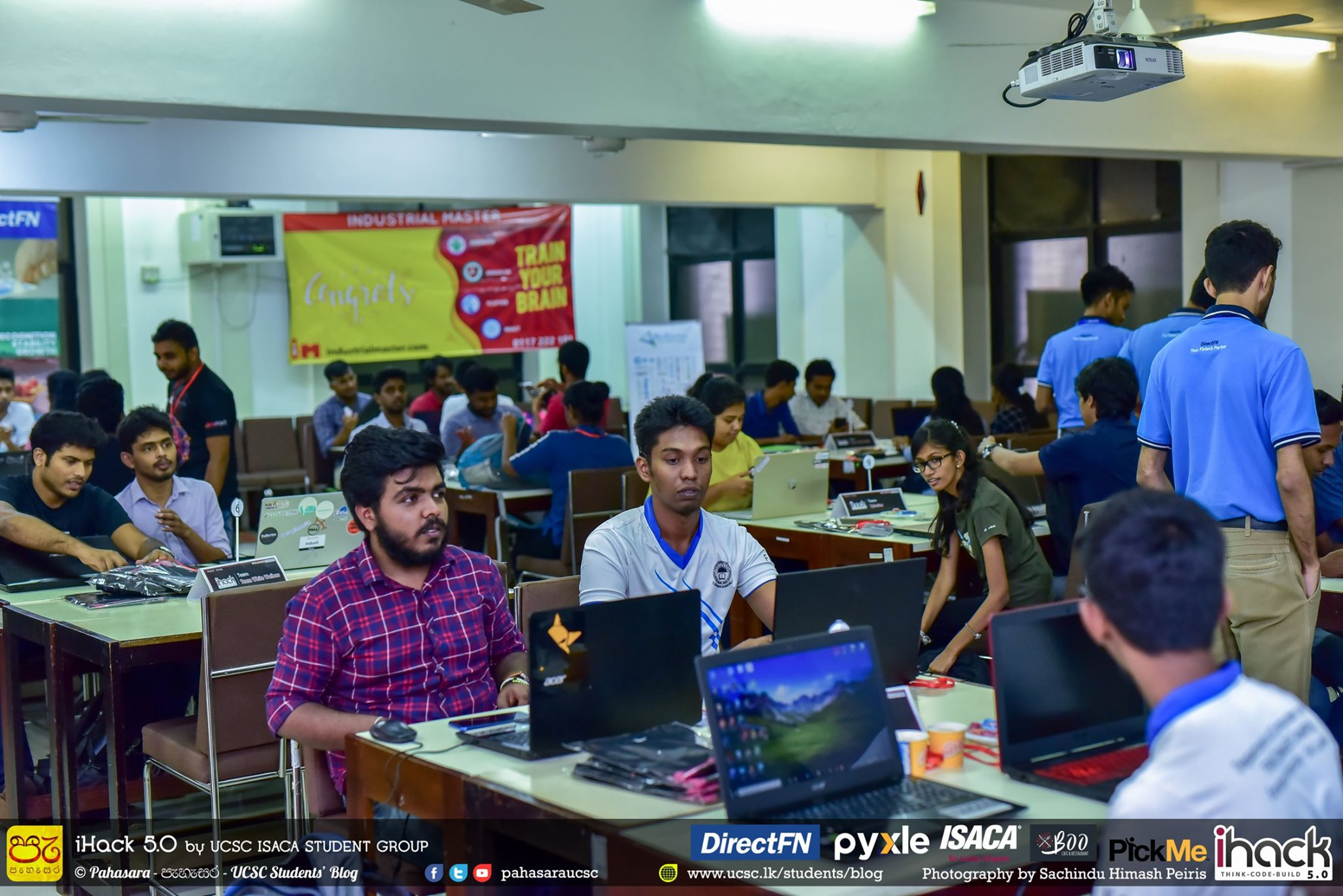 iHack 2019 competition in progress